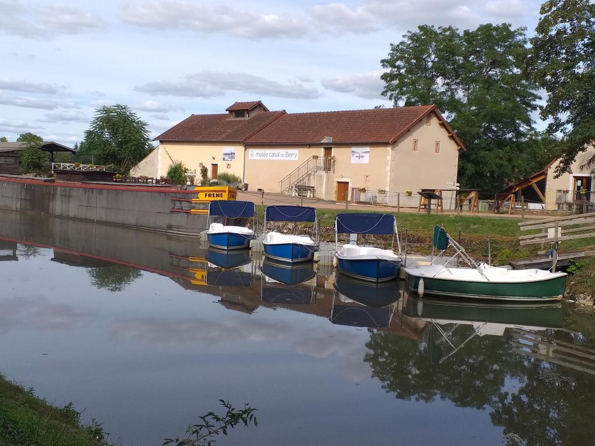 La Maison Du Canal Vaux  Exterior photo